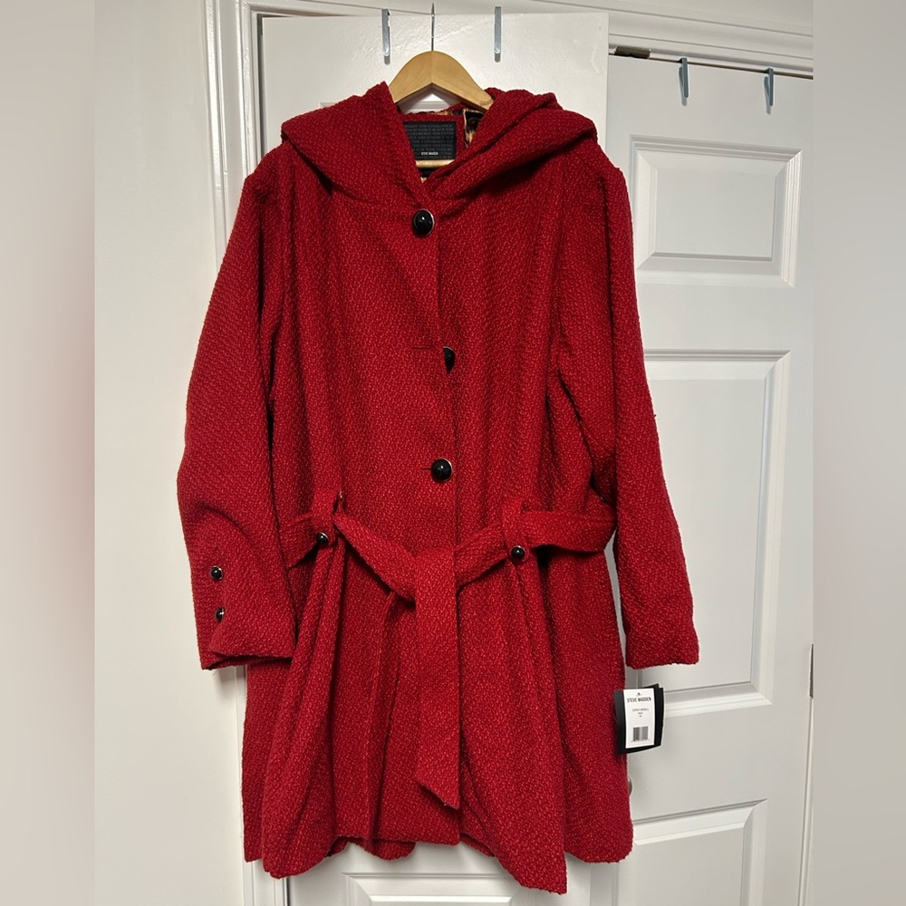 Steve Madden Red 3X Apparel